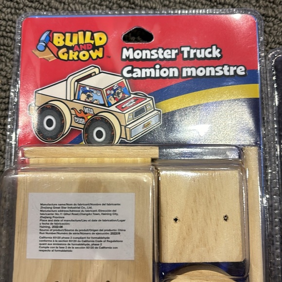 Pack of 3 build and grow - only needs hammer for assembly - Picture 2 of 6